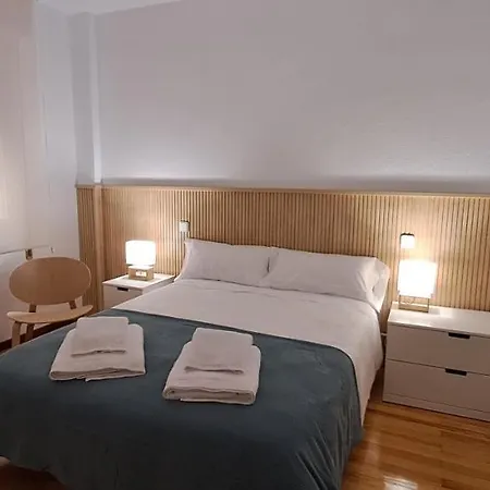 Erdizka, Centrico Apartamento Turistico Con La Mejor Vista Plaza De Los Fueros Estella Exterior foto